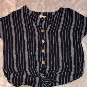 universal thread Loose crop top